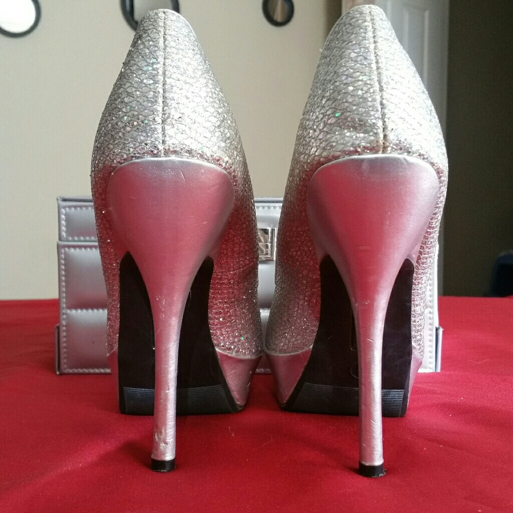 Sparkly silver platform pumps